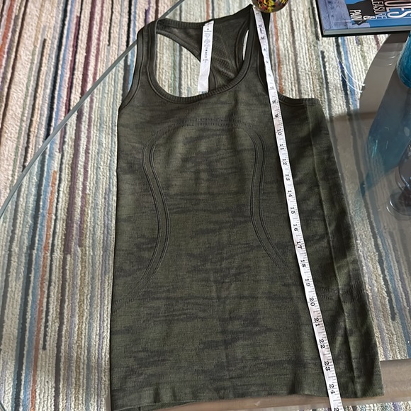 Lululemon Swiftly Tech Racerback Dark Olive / Brave Olive / Black - Picture 11 of 12